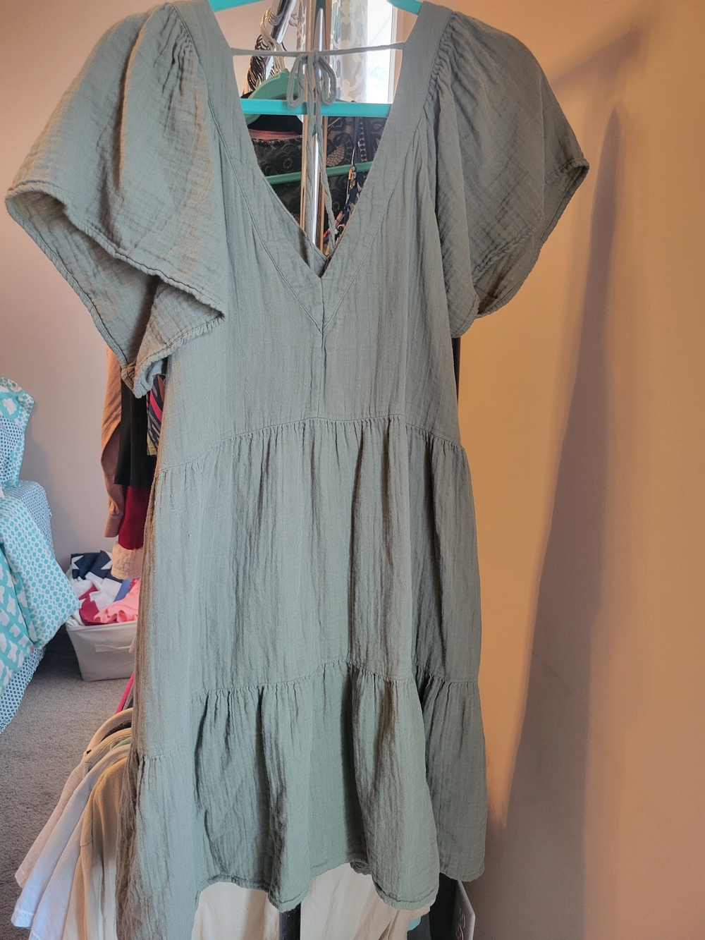 Old Navy Sage Green Tiered V-Neck Midi Dress